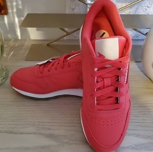 Reebok sneakers size 7